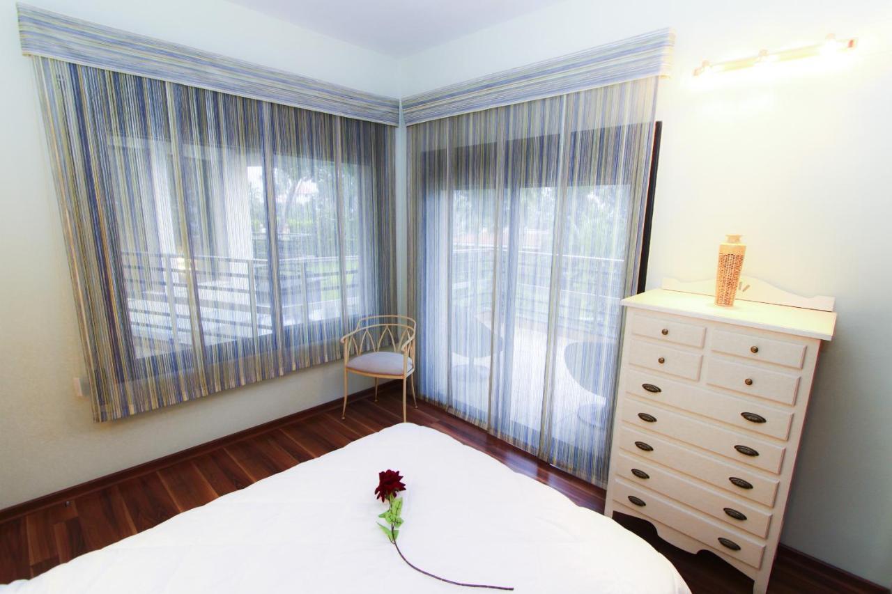 New Play Lake Villa Salou Exterior foto